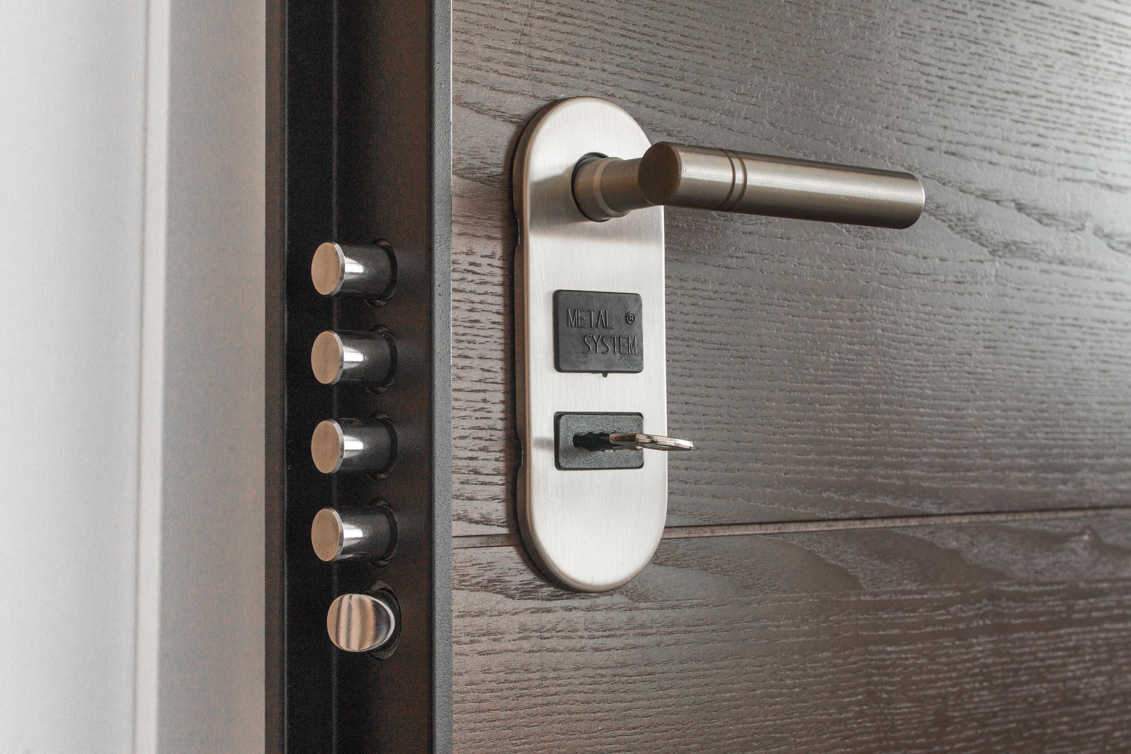 Multipoint door lock mechanism